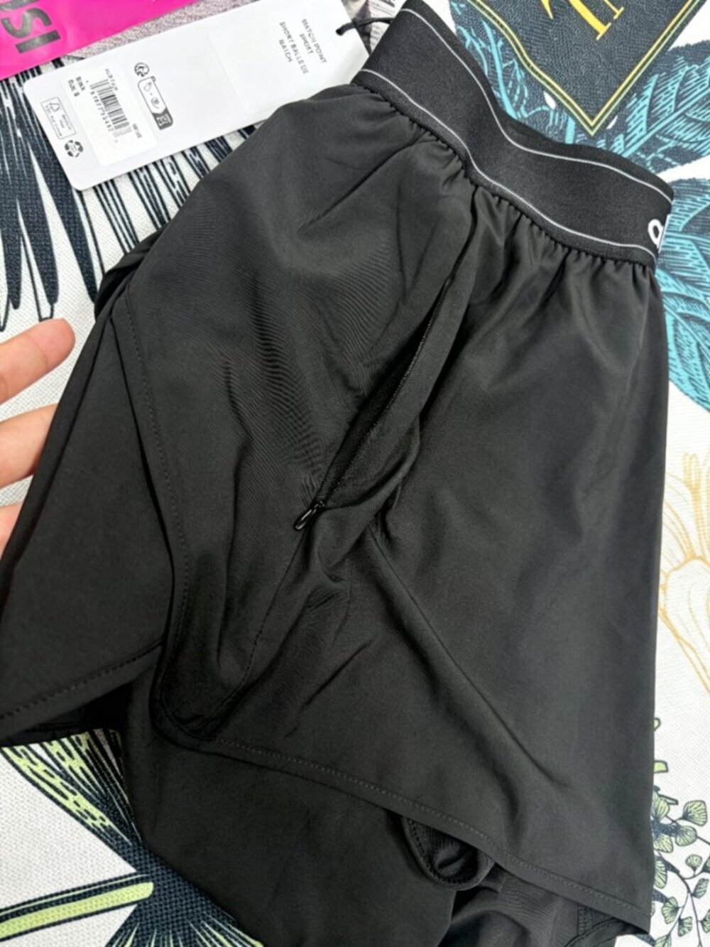 ALO Yoga Match Point Short Black 🖤 Built-In Brief Athletic Shorts - Picture 6 of 8